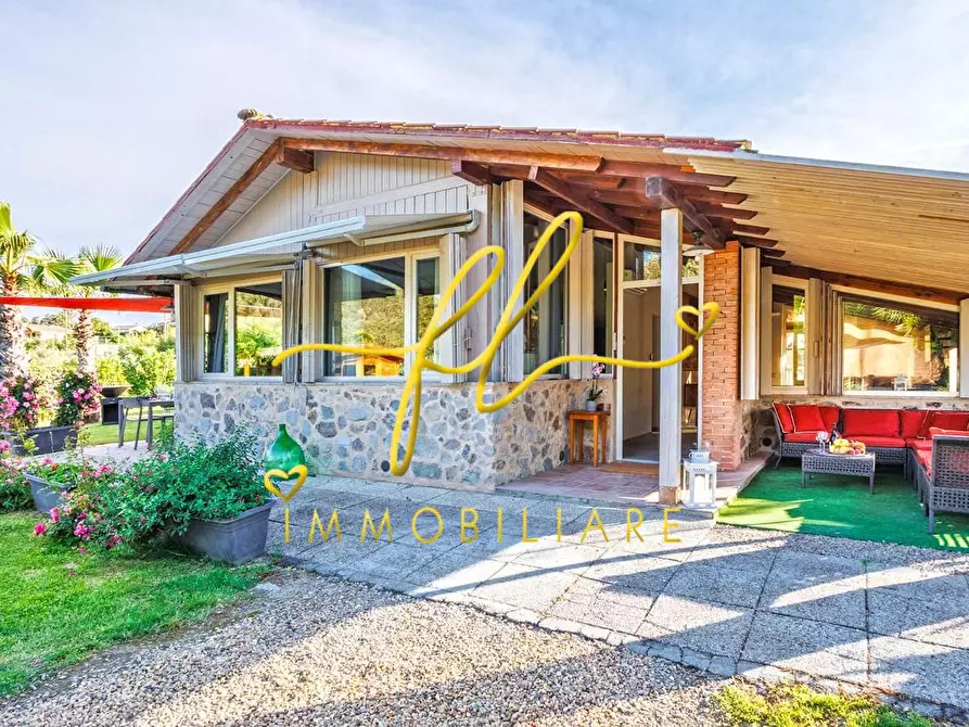 Immagine 56 di Villa in vendita  a Rio