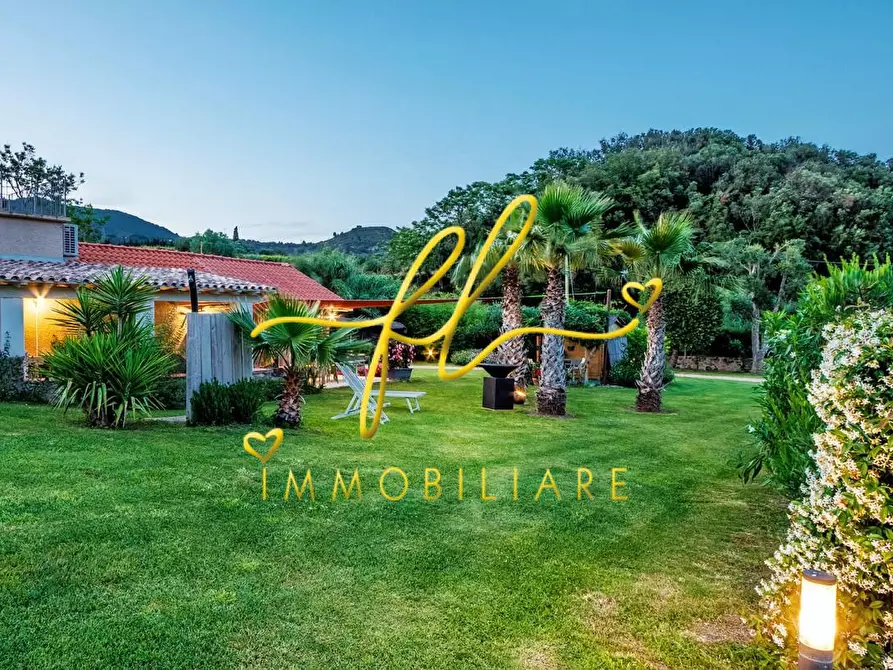 Immagine 35 di Villa in vendita  a Rio