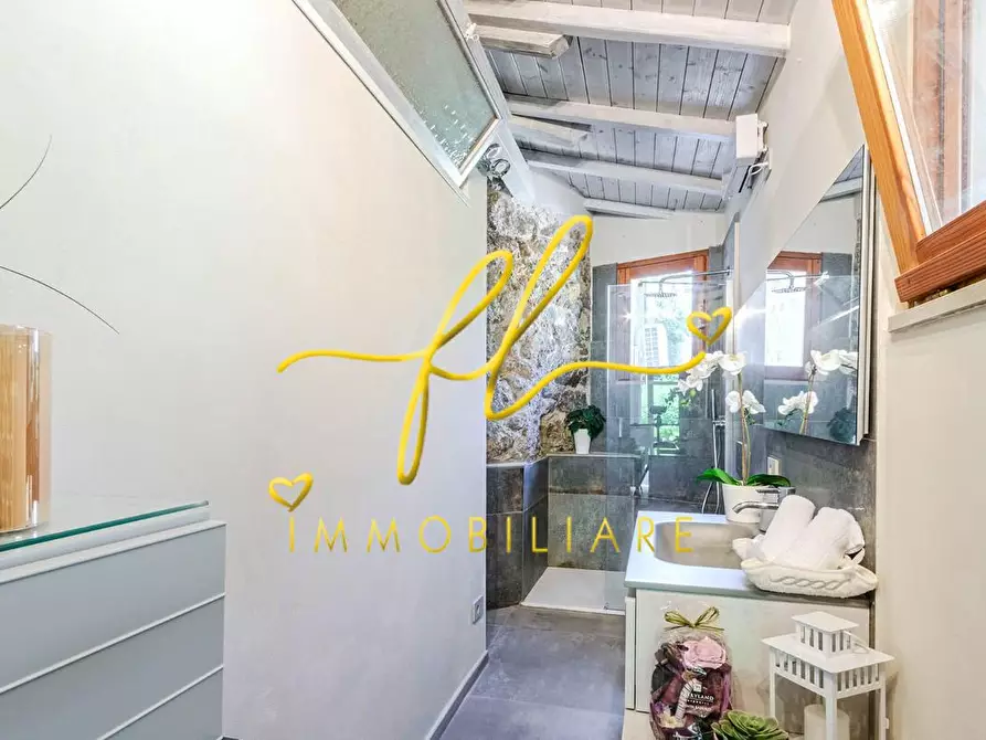 Immagine 76 di Villa in vendita  a Rio