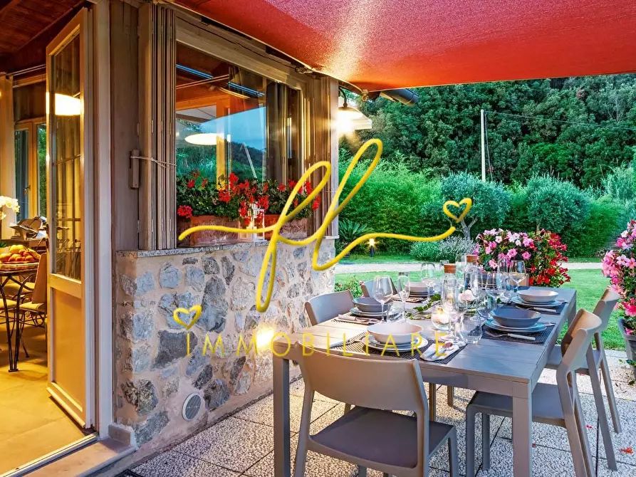 Immagine 31 di Villa in vendita  a Rio