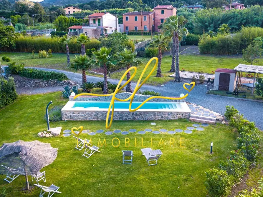 Immagine 7 di Villa in vendita  a Rio