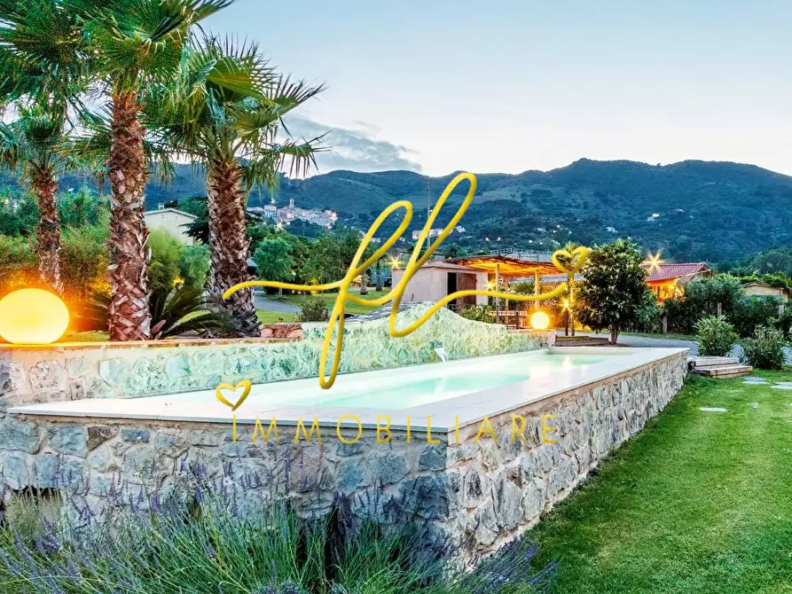 Immagine 41 di Villa in vendita  a Rio