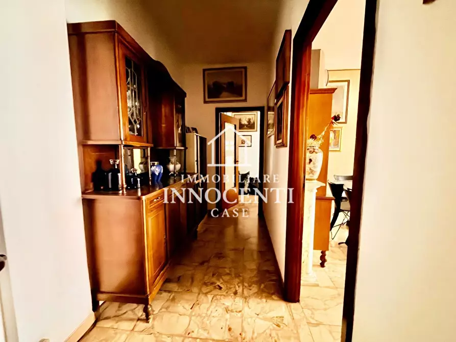 Immagine 3 di Appartamento in vendita  a Massa