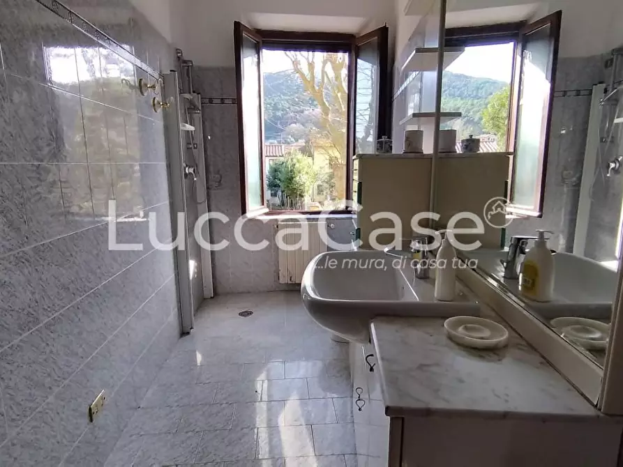 Immagine 7 di Terratetto in vendita  a Lucca