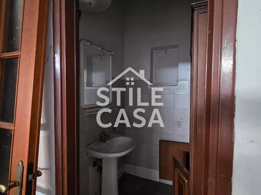 Immagine 5 di Attività artigianale in vendita  a Capannori