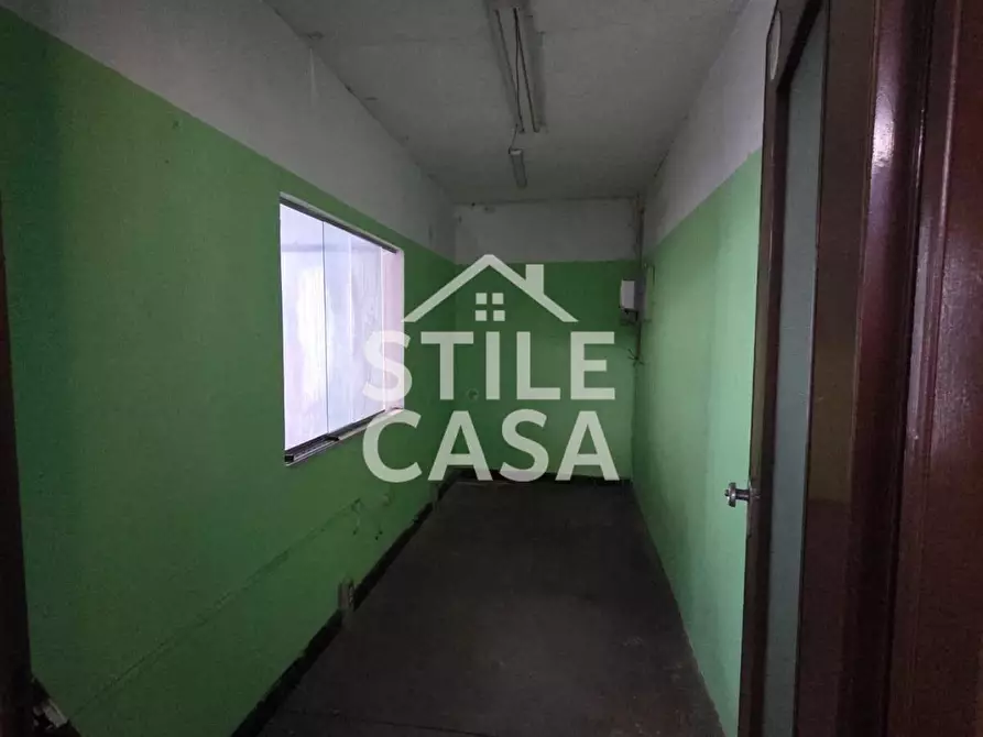 Immagine 9 di Attività artigianale in vendita  a Capannori