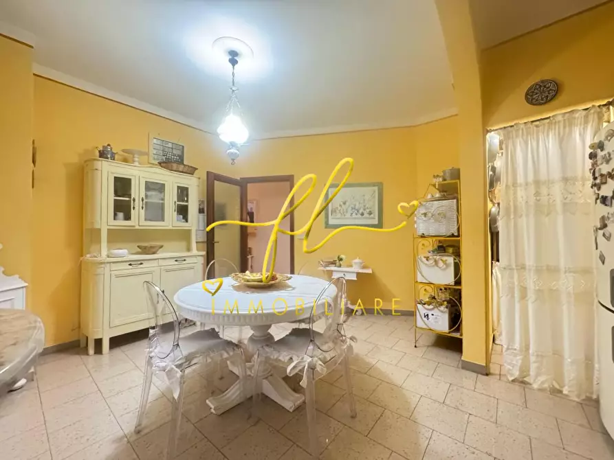 Immagine 11 di Appartamento in vendita  a Collesalvetti