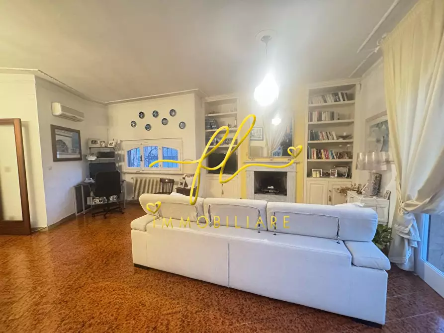 Immagine 2 di Appartamento in vendita  a Collesalvetti