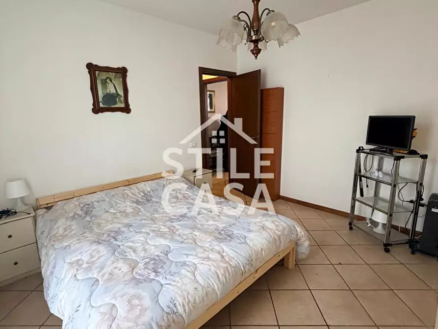 Immagine 12 di Appartamento in vendita  a Pescia