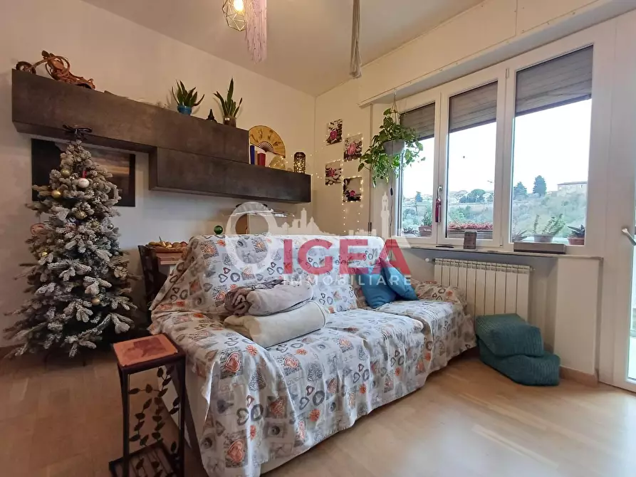 Immagine 16 di Appartamento in vendita  a Siena