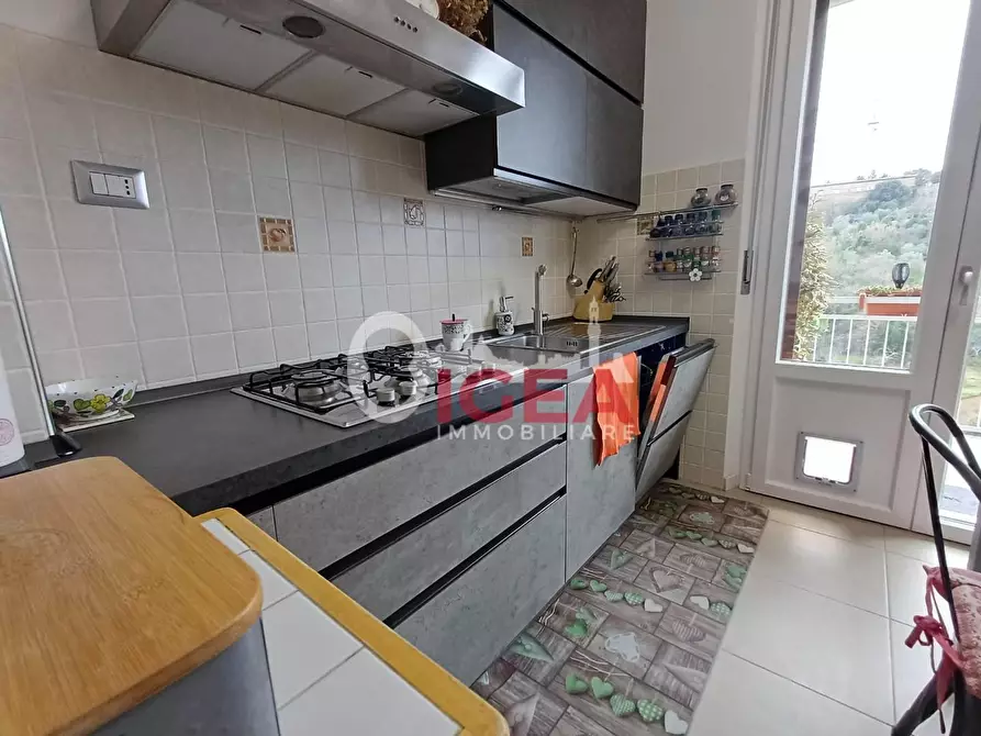 Immagine 7 di Appartamento in vendita  a Siena