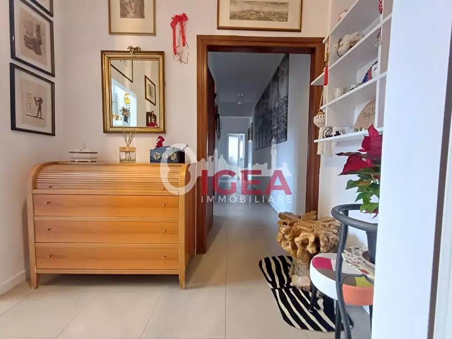 Immagine 11 di Appartamento in vendita  a Siena