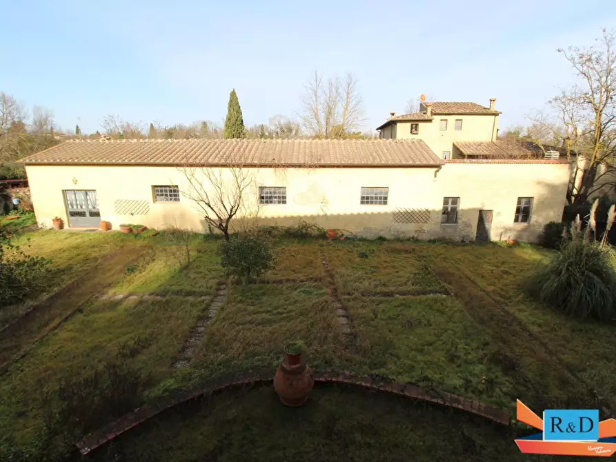 Immagine 10 di Villa in vendita  a Colle Di Val D'elsa