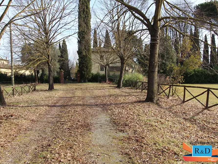 Immagine 4 di Villa in vendita  a Colle Di Val D'elsa