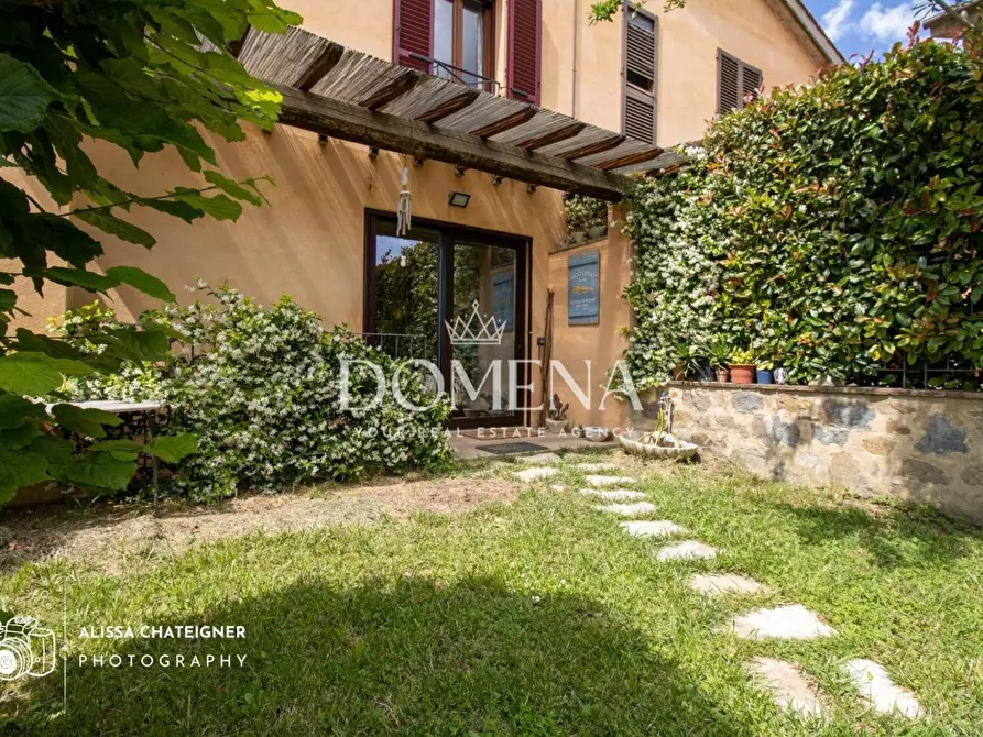 Immagine 12 di Villetta a schiera in vendita  a Monteriggioni