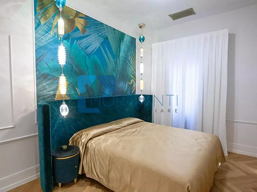 Immagine 6 di Palazzo in vendita  a Pietrasanta