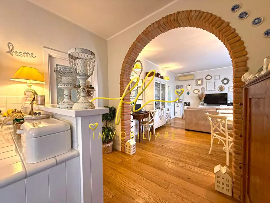 Immagine 14 di Appartamento in vendita  a Cecina