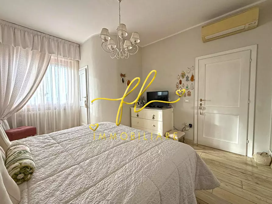 Immagine 20 di Appartamento in vendita  a Cecina