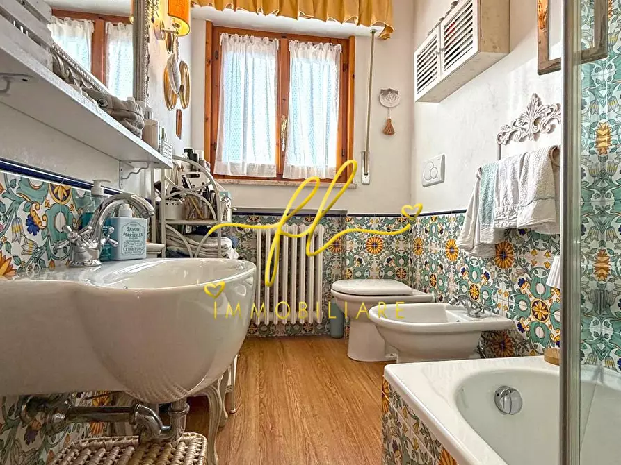 Immagine 30 di Appartamento in vendita  a Cecina