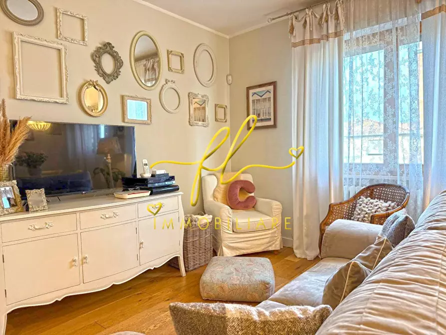 Immagine 4 di Appartamento in vendita  a Cecina