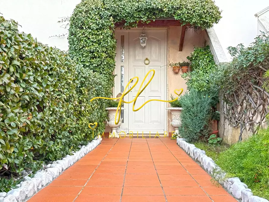 Immagine 53 di Appartamento in vendita  a Cecina