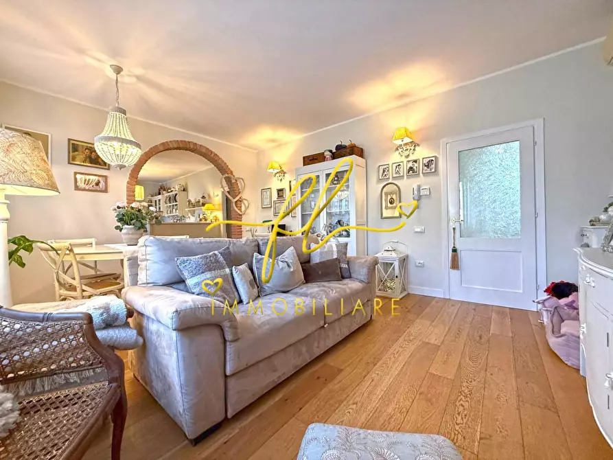 Immagine 3 di Appartamento in vendita  a Cecina