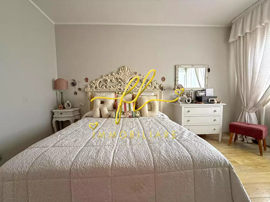 Immagine 18 di Appartamento in vendita  a Cecina