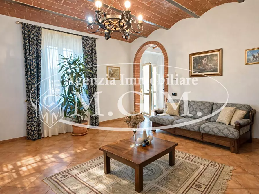 Immagine 10 di Casa colonica in vendita  a Vicopisano