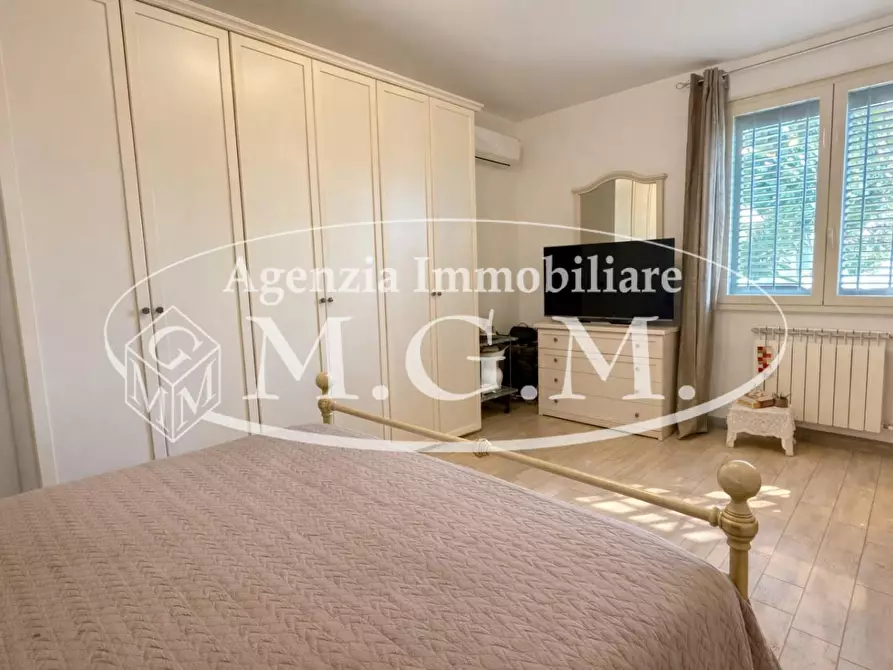 Immagine 16 di Casa colonica in vendita  a Vicopisano