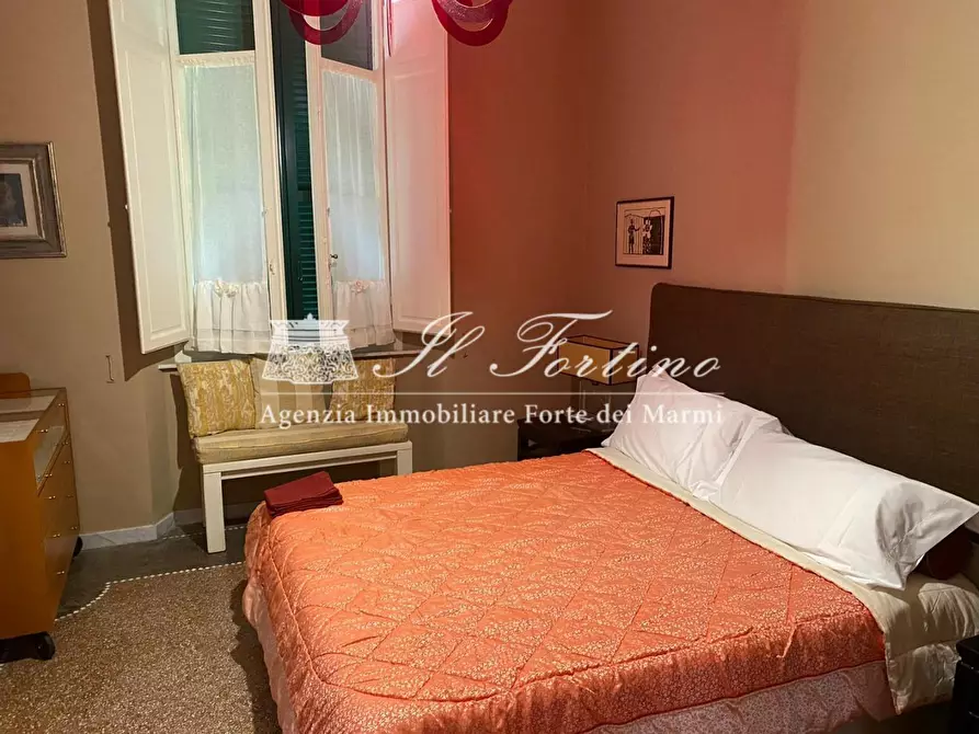 Immagine 26 di Casa indipendente in affitto  a Forte Dei Marmi