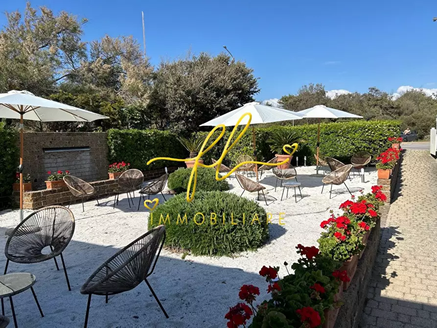 Immagine 22 di Attività commerciale in vendita  a Pisa