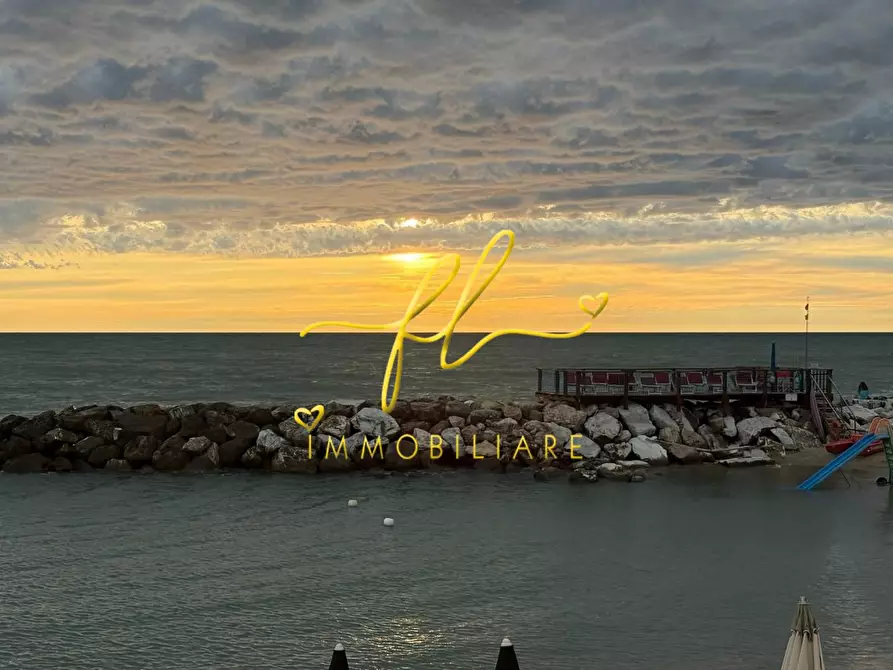 Immagine 8 di Attività commerciale in vendita  a Pisa