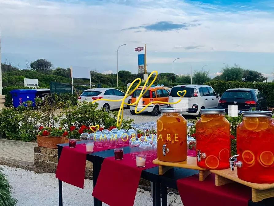 Immagine 40 di Attività commerciale in vendita  a Pisa