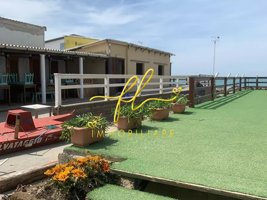 Immagine 41 di Attività commerciale in vendita  a Pisa