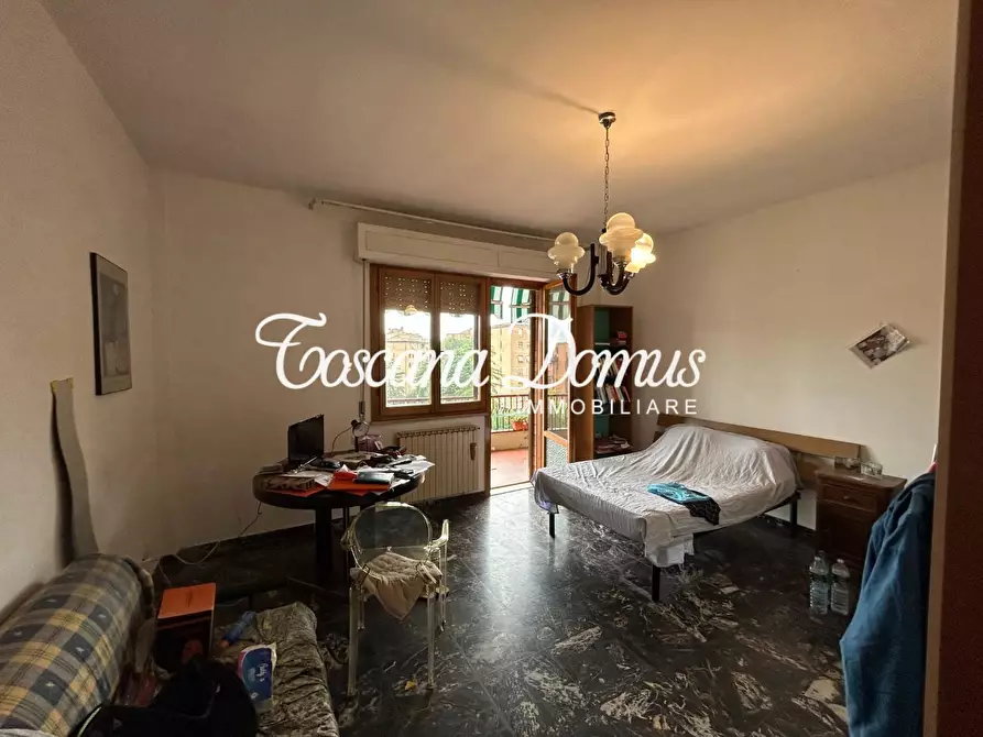 Immagine 2 di Appartamento in vendita  a Siena