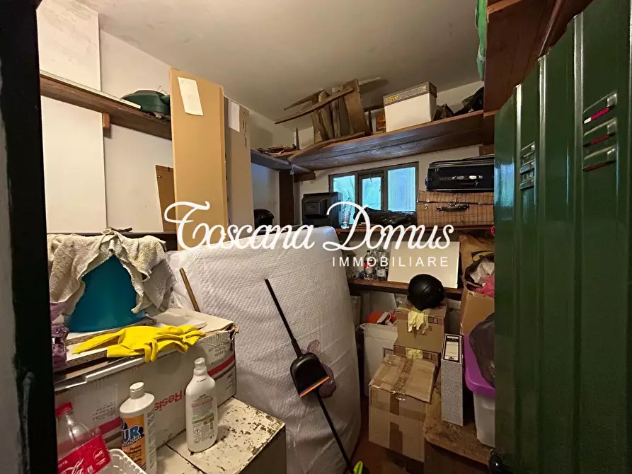 Immagine 33 di Appartamento in vendita  a Siena