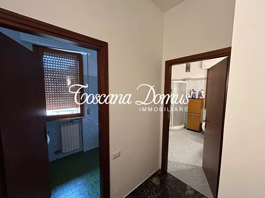 Immagine 25 di Appartamento in vendita  a Siena