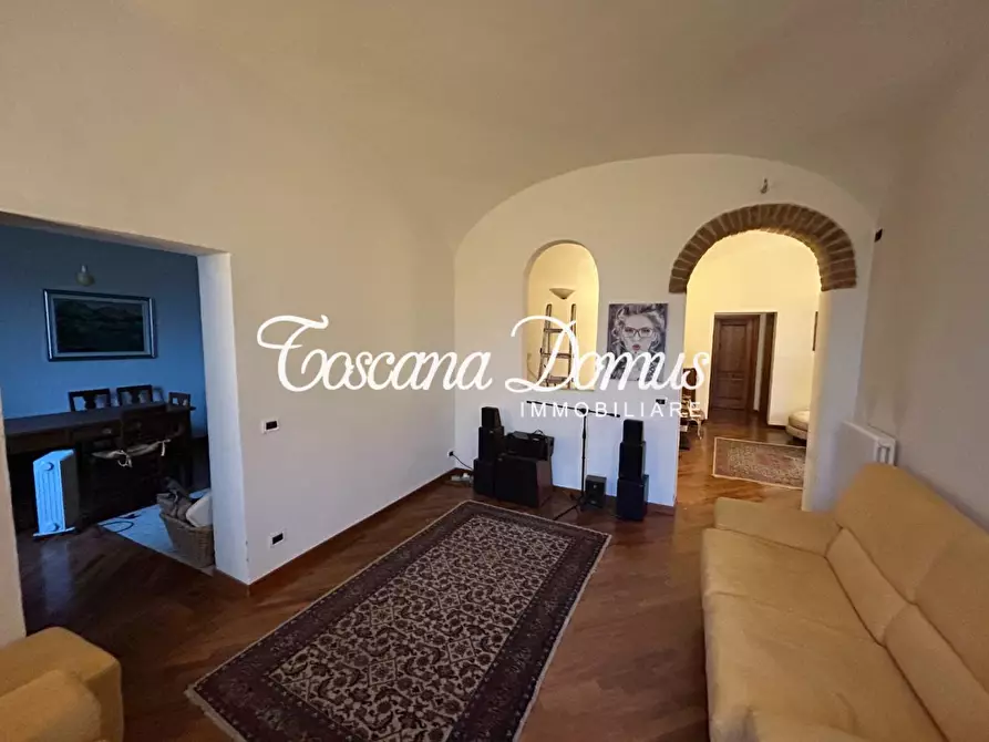Immagine 4 di Appartamento in vendita  a Siena