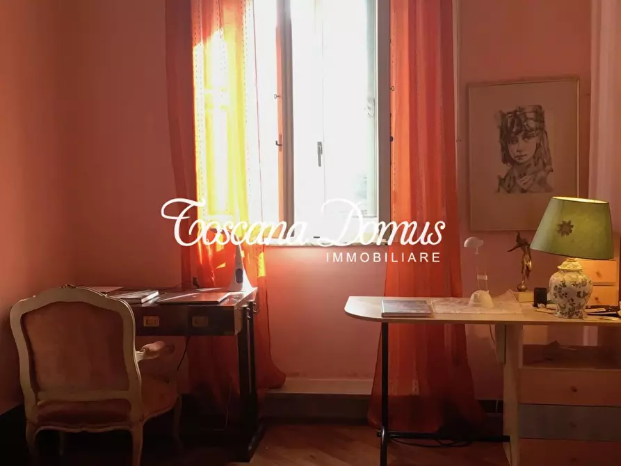 Immagine 9 di Appartamento in vendita  a Siena