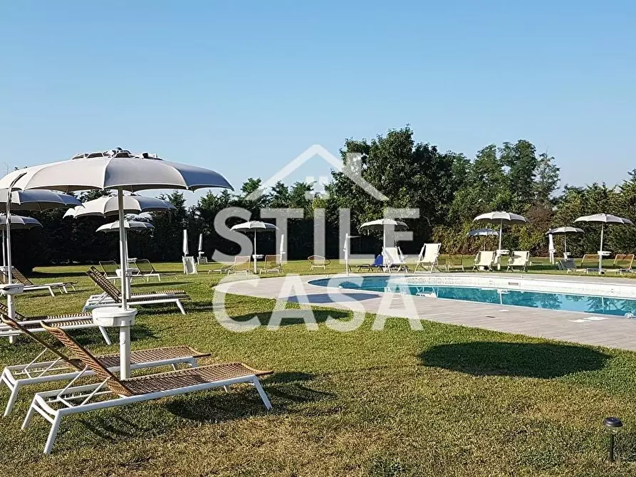 Immagine 23 di Casa colonica in vendita  a Altopascio