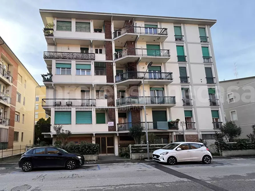 Immagine 31 di Appartamento in vendita  a Pisa