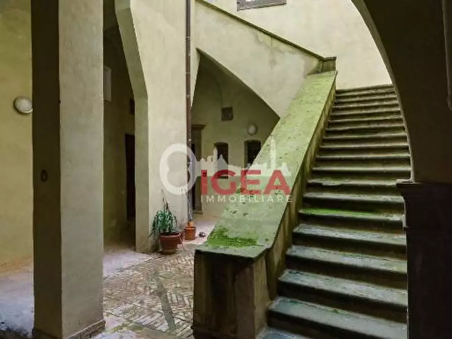 Immagine 17 di Loft/Open space in vendita  a Siena