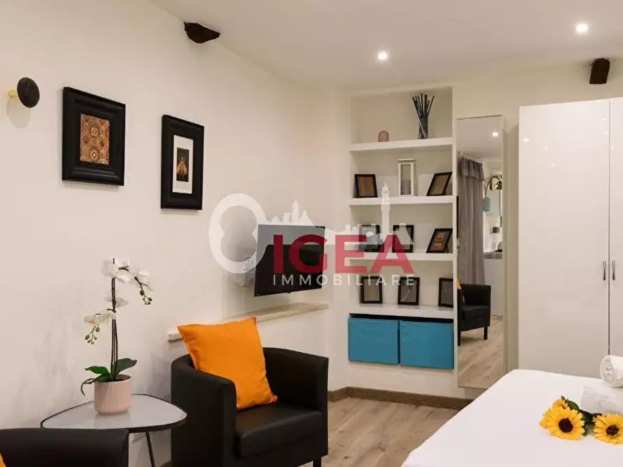 Immagine 3 di Loft/Open space in vendita  a Siena