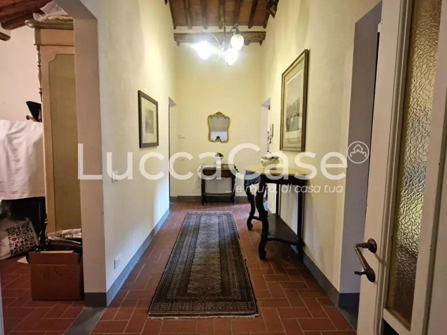 Immagine 16 di Villa in vendita  a Lucca