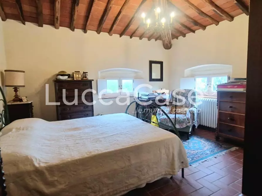 Immagine 22 di Villa in vendita  a Lucca