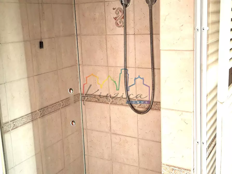 Immagine 9 di Appartamento in vendita  a Cascina