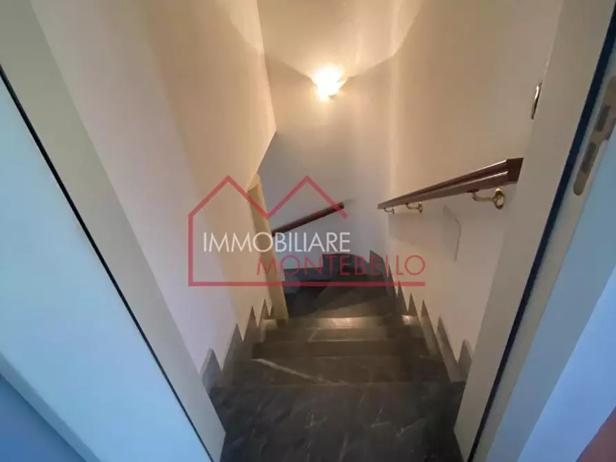 Immagine 31 di Villa in vendita  a Viareggio