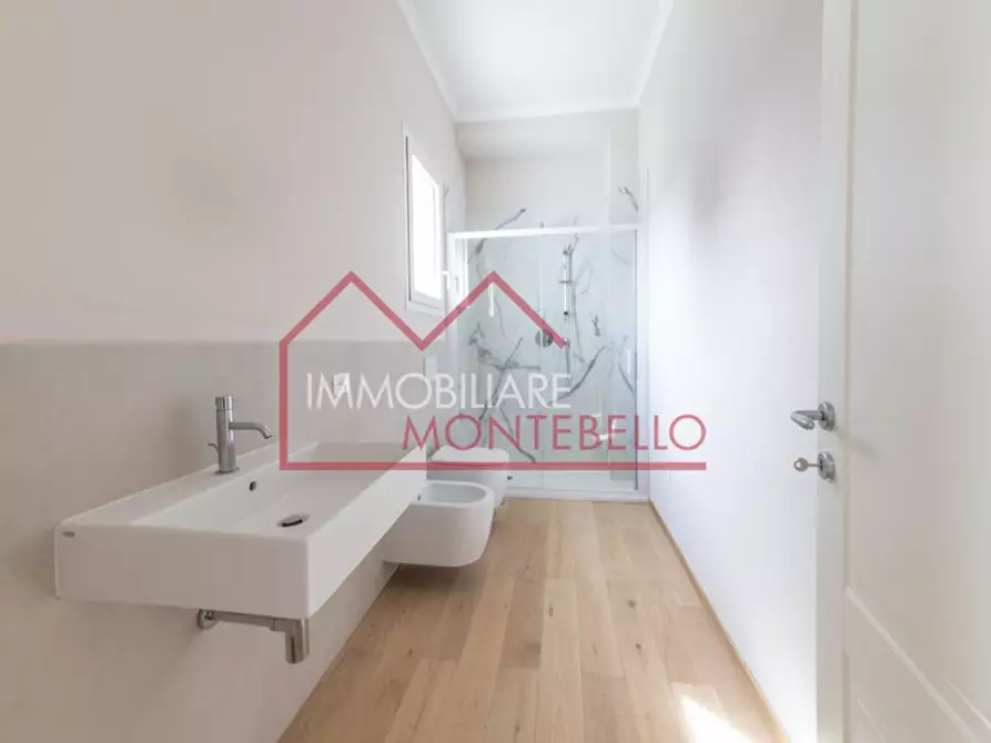 Immagine 6 di Appartamento in vendita  a Camaiore