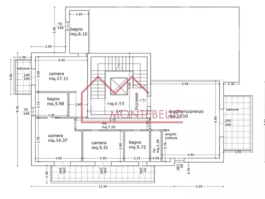 Immagine 13 di Appartamento in vendita  a Camaiore