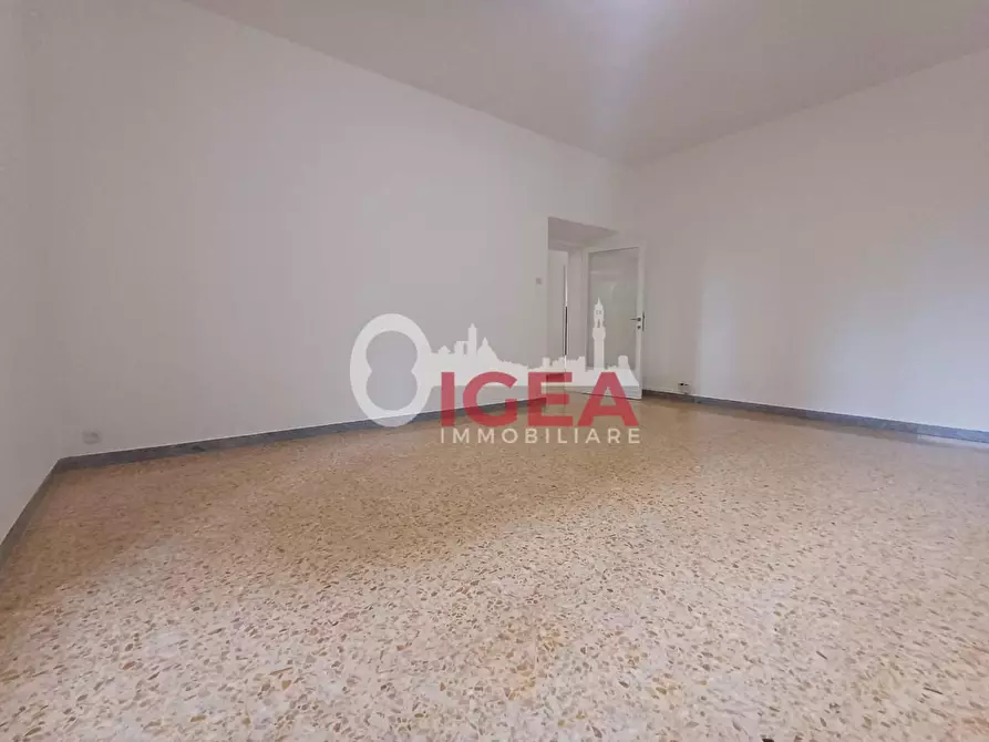 Immagine 10 di Appartamento in vendita  a Siena